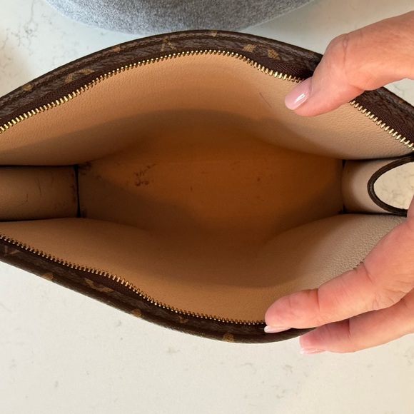 Louis Vuitton Brown Monogram Toiletry Pouch - Picture 5 of 5